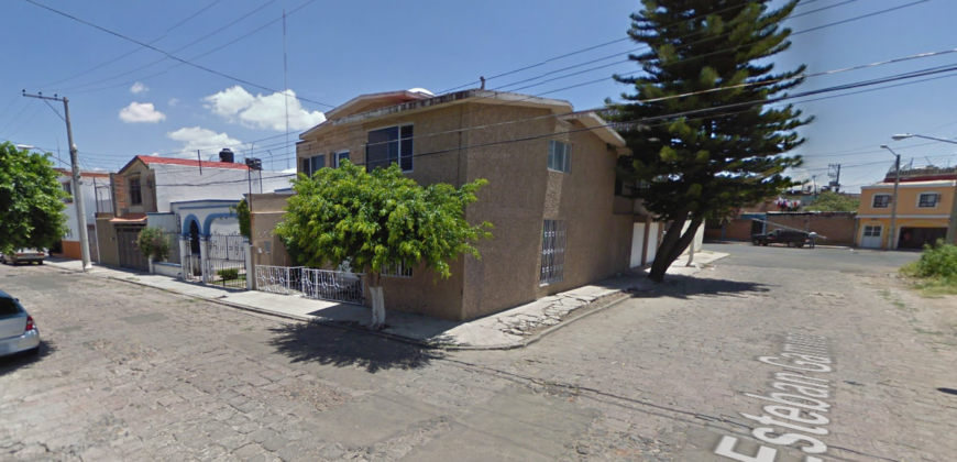 C. Gabino Chávez , Moderna, Irapuato.